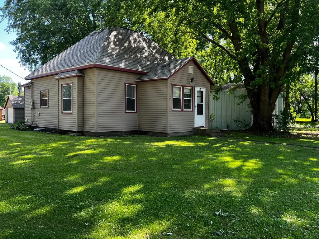 15 Stockholm Avenue Boyd MN 56218