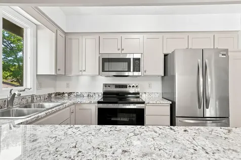 17695 Italy Path Lakeville MN 55044