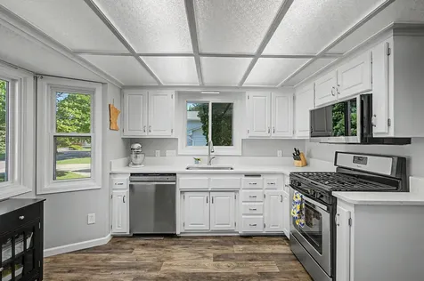 11120 Hampshire Court E Champlin MN 55316