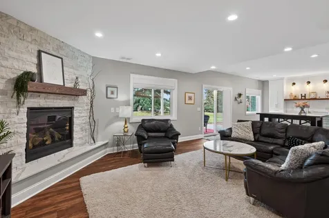 3308 Wild Horse Pass NW Prior Lake MN 55372