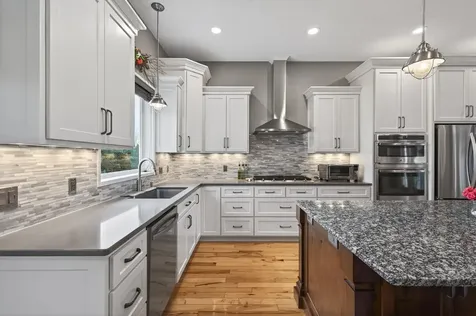 3308 Wild Horse Pass NW Prior Lake MN 55372