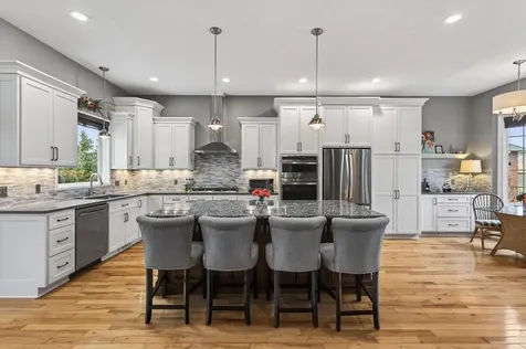 3308 Wild Horse Pass NW Prior Lake MN 55372