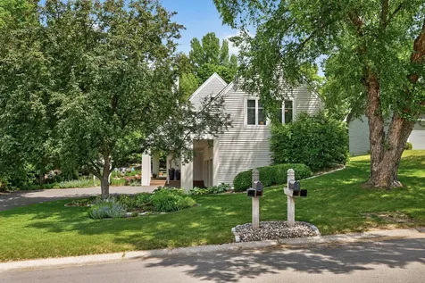 10984 Jackson Drive Eden Prairie MN 55347