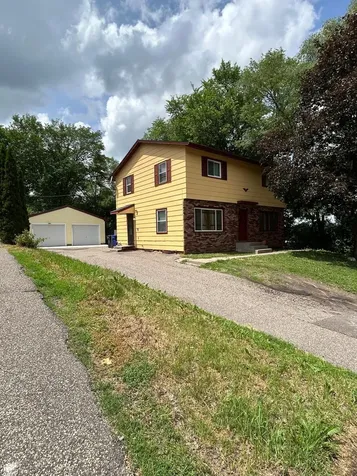 331-333 S Mcknight Road Saint Paul MN 55119