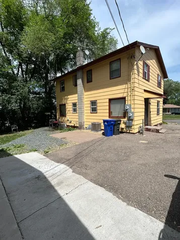 331-333 S Mcknight Road Saint Paul MN 55119