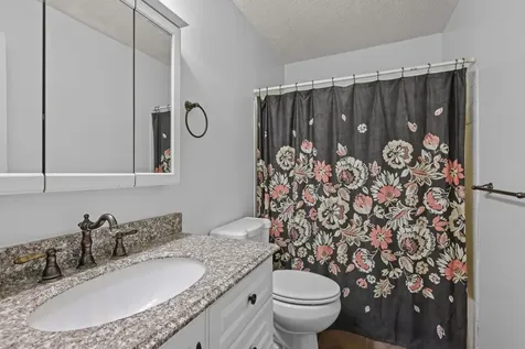 1601 N Innsbruck Drive Fridley MN 55432