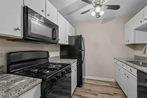 1601 N Innsbruck Drive Fridley MN 55432