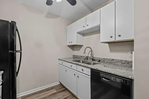 1601 N Innsbruck Drive Fridley MN 55432