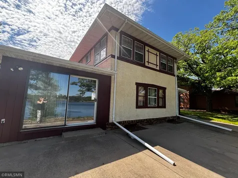 3940 Lake Cur Avenue N Robbinsdale MN 55422