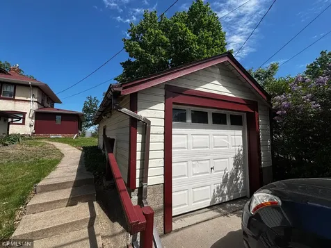 3940 Lake Cur Avenue N Robbinsdale MN 55422
