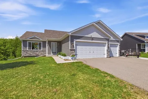 917 Mulberry Avenue NE Montgomery MN 56069