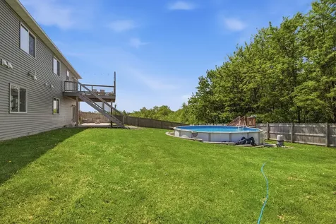917 Mulberry Avenue NE Montgomery MN 56069
