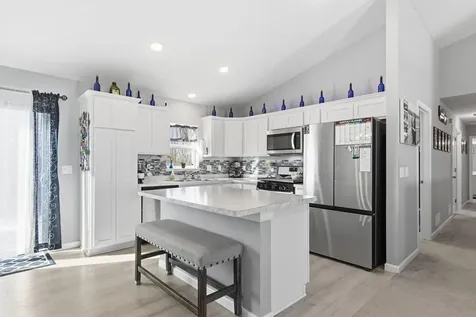 917 Mulberry Avenue NE Montgomery MN 56069