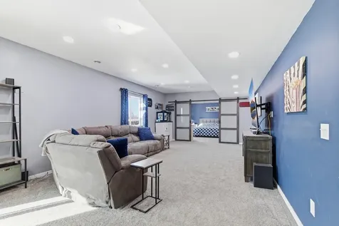 917 Mulberry Avenue NE Montgomery MN 56069