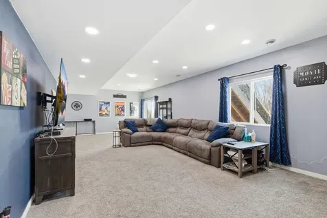 917 Mulberry Avenue NE Montgomery MN 56069