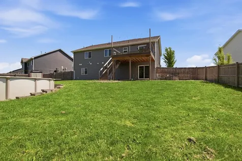 917 Mulberry Avenue NE Montgomery MN 56069