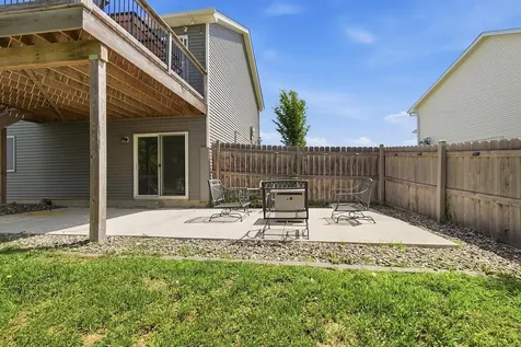 917 Mulberry Avenue NE Montgomery MN 56069