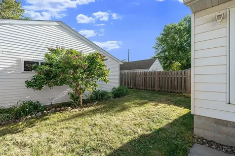 807 11th Avenue NW Austin MN 55912