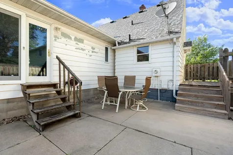807 11th Avenue NW Austin MN 55912