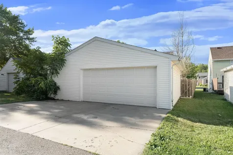 807 11th Avenue NW Austin MN 55912