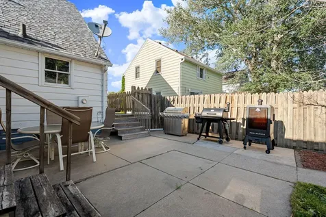 807 11th Avenue NW Austin MN 55912