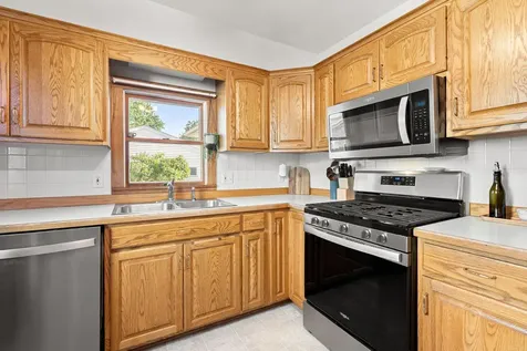 807 11th Avenue NW Austin MN 55912