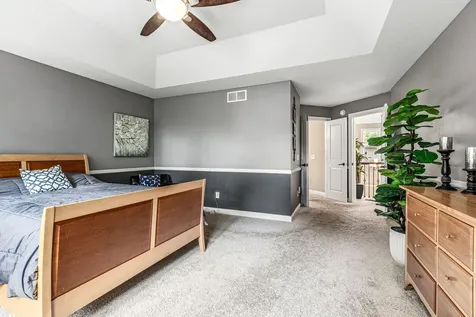 1179 Maple Lane W Roseville MN 55113