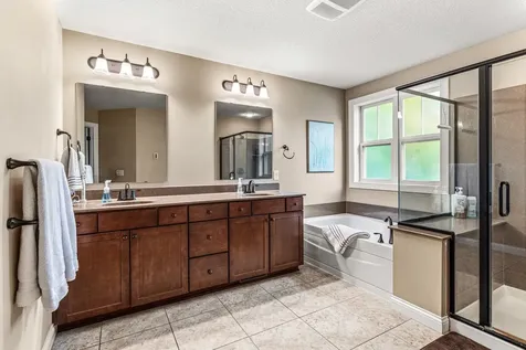 1179 Maple Lane W Roseville MN 55113