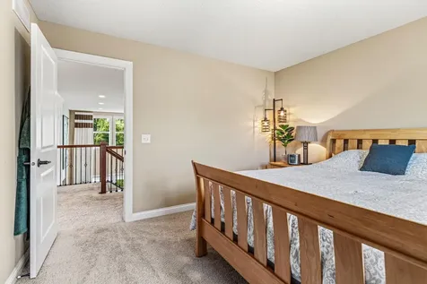 1179 Maple Lane W Roseville MN 55113
