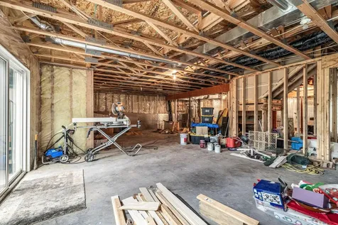 1179 Maple Lane W Roseville MN 55113