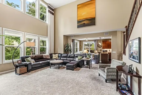 1179 Maple Lane W Roseville MN 55113