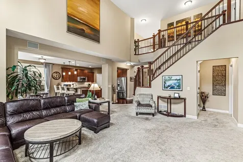 1179 Maple Lane W Roseville MN 55113