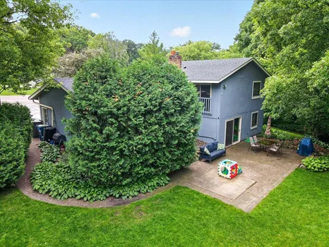 16808 Blenheim Way Minnetonka MN 55345