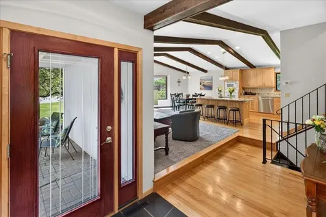 16808 Blenheim Way Minnetonka MN 55345
