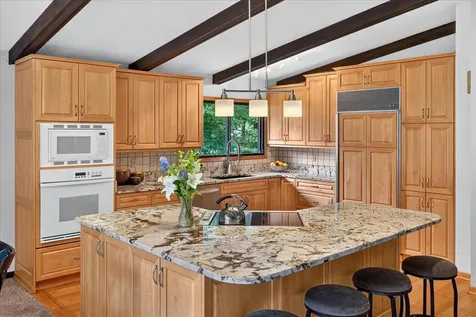 16808 Blenheim Way Minnetonka MN 55345