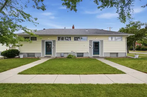2710 N 8th Street N Fargo ND 58102