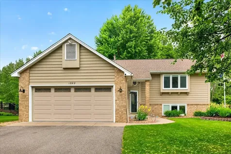 1222 Saddlebrook Lane Woodbury MN 55125