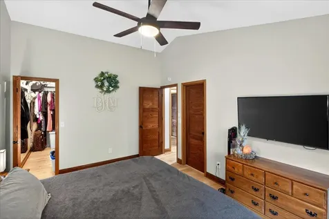 1222 Saddlebrook Lane Woodbury MN 55125