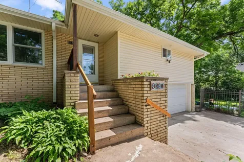 8360 Cedar Street Rockford MN 55373