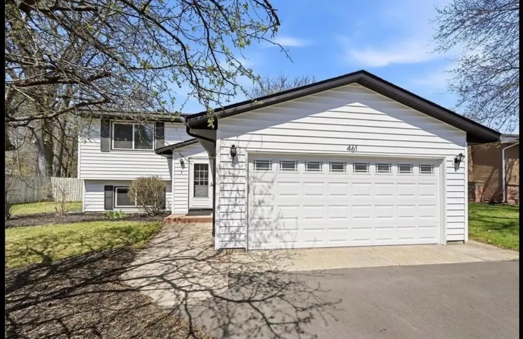 461 105th Ave NW Coon Rapids MN 55448