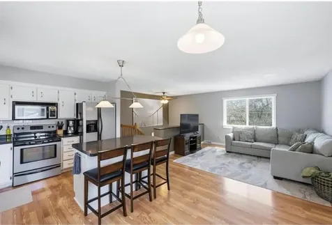 461 105th Ave NW Coon Rapids MN 55448