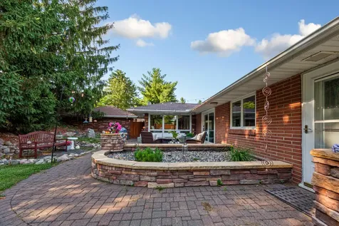 716 N 8th Street Saint Peter MN 56082