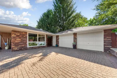 716 N 8th Street Saint Peter MN 56082