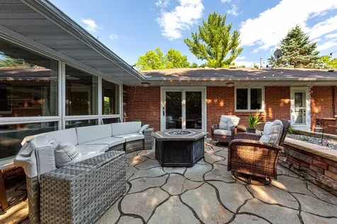 716 N 8th Street Saint Peter MN 56082