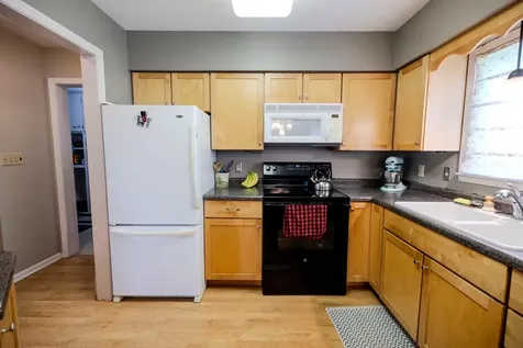 3 Sunnyslope Road Morris MN 56267