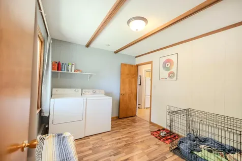 3 Sunnyslope Road Morris MN 56267