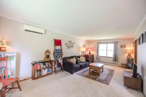 3 Sunnyslope Road Morris MN 56267