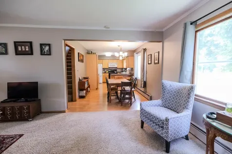 3 Sunnyslope Road Morris MN 56267
