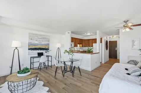 78 10th Street E Saint Paul MN 55101