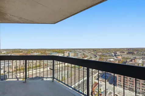 78 10th Street E Saint Paul MN 55101
